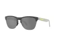 Oakley Frogskins Lite Slnečné okuliare OO 0OO9374 937451